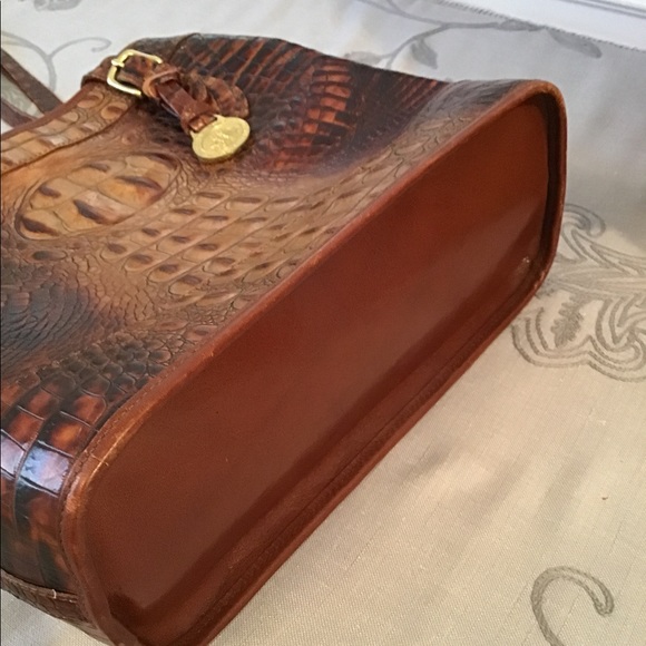 Beautiful Brahmin Croc Embossed Leather Bag - Picture 2 of 11